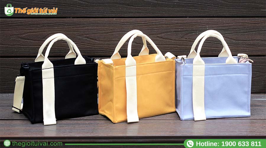 Túi đeo chéo mini với dây đeo điều chỉnh độ dài