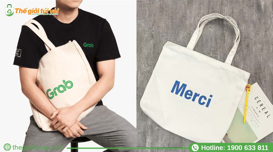 Túi tote trắng in họa tiết đơn sắc tinh tế, thể hiện sự chỉnh chu Túi tote trắng in họa tiết đơn sắc tinh tế, thể hiện sự chỉnh chu