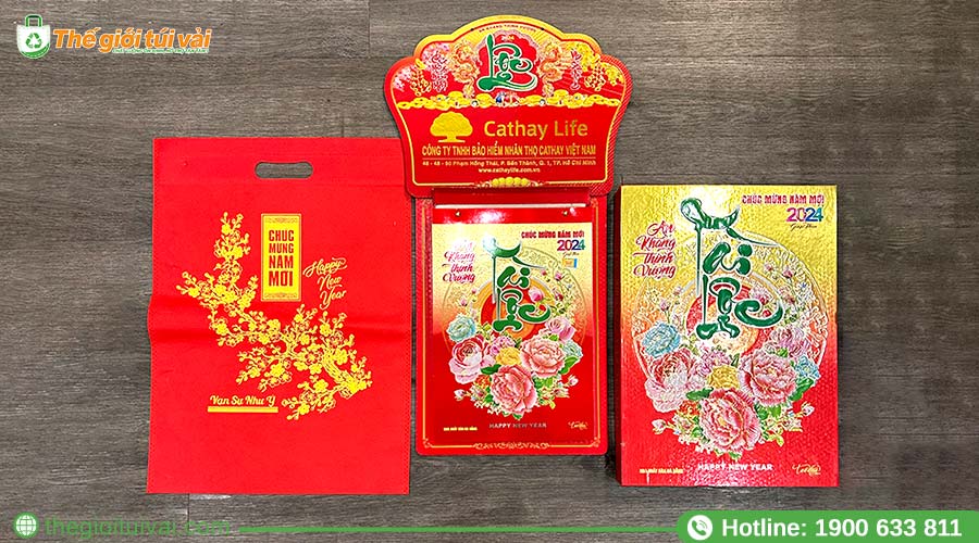 Túi vải đựng lịch thiết kế sang trọng, giúp bảo vệ lịch khỏi bụi bẩn Túi vải đựng lịch thiết kế sang trọng, giúp bảo vệ lịch khỏi bụi bẩn