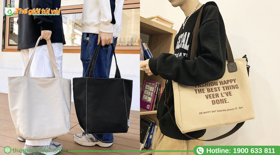 Người dùng mang túi canvas có in logo shop ra phố