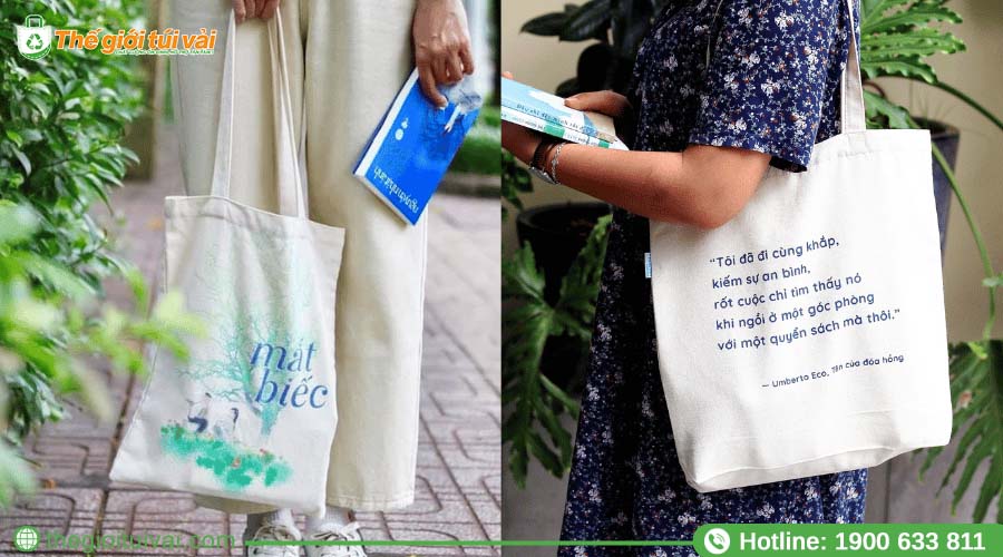 Khách hàng nhận túi canvas in hình bìa sách và logo nhà sách Khách hàng nhận túi canvas in hình bìa sách và logo nhà sách