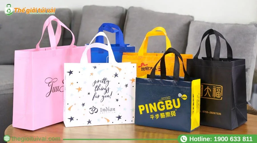 In túi đựng quần áo với logo thương hiệu sắc nét In túi đựng quần áo với logo thương hiệu sắc nét